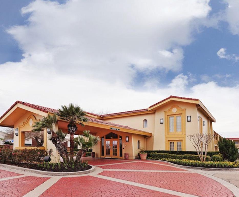 Motel 6 Texas City Bagian luar foto