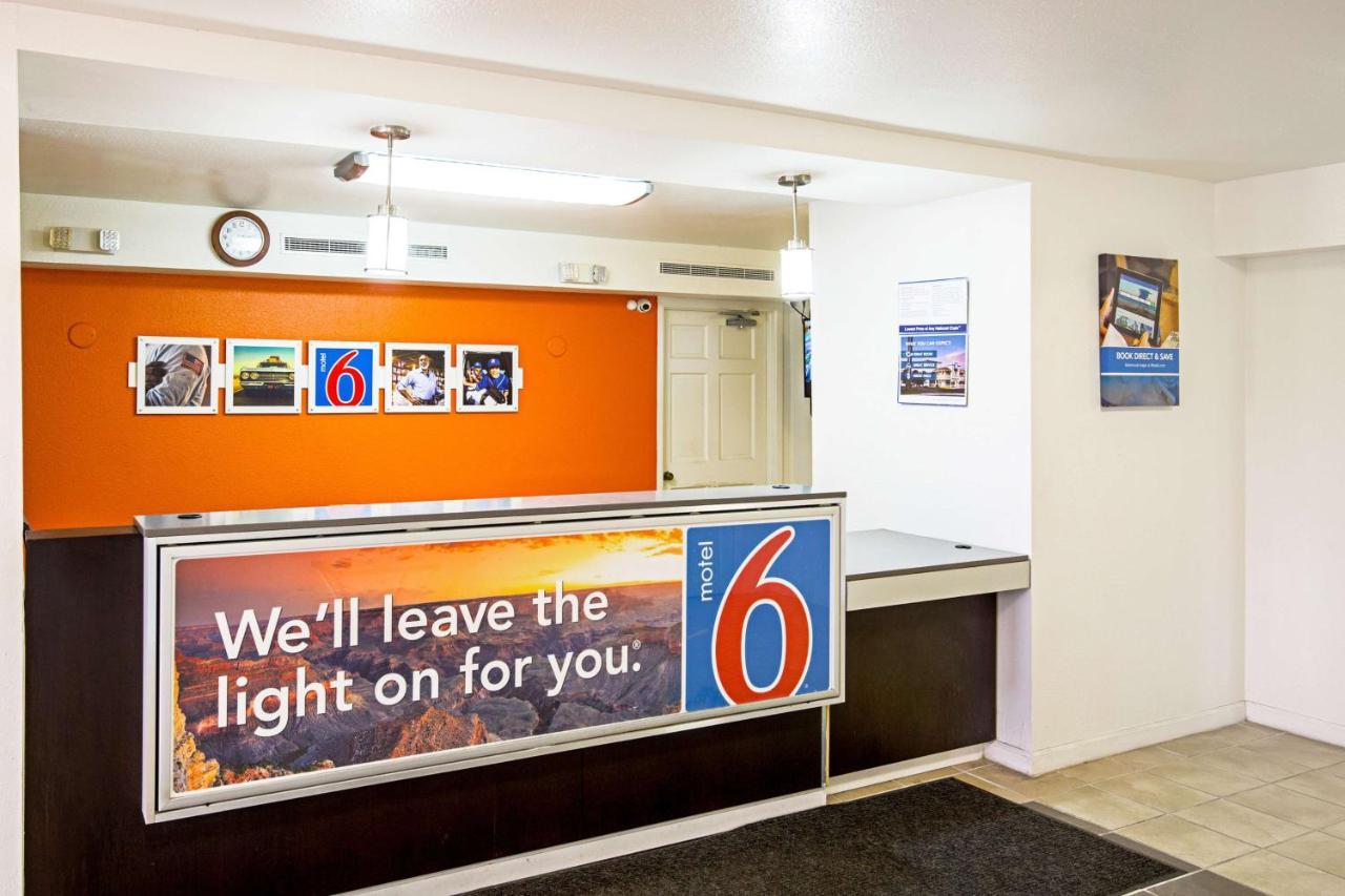 Motel 6 Texas City Bagian luar foto