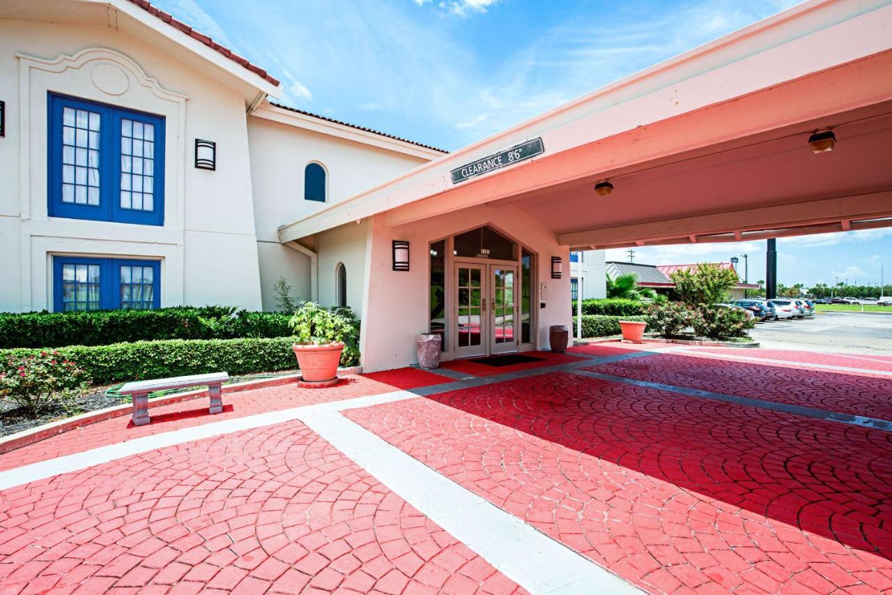 Motel 6 Texas City Bagian luar foto